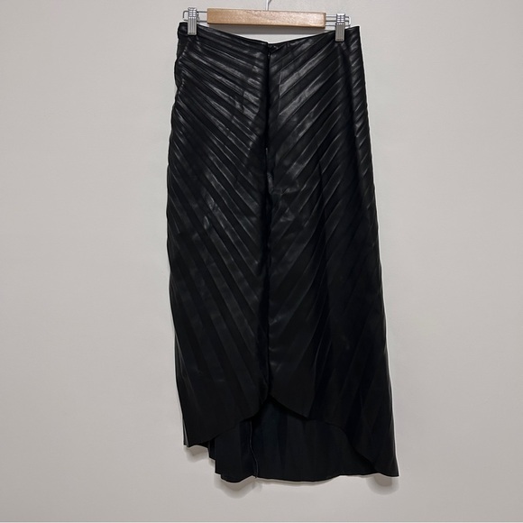 Faux Leather Hi Lo Maxi Skirt Women Size Medium Pleated Goth Grunge Whimsygoth - Picture 4 of 9
